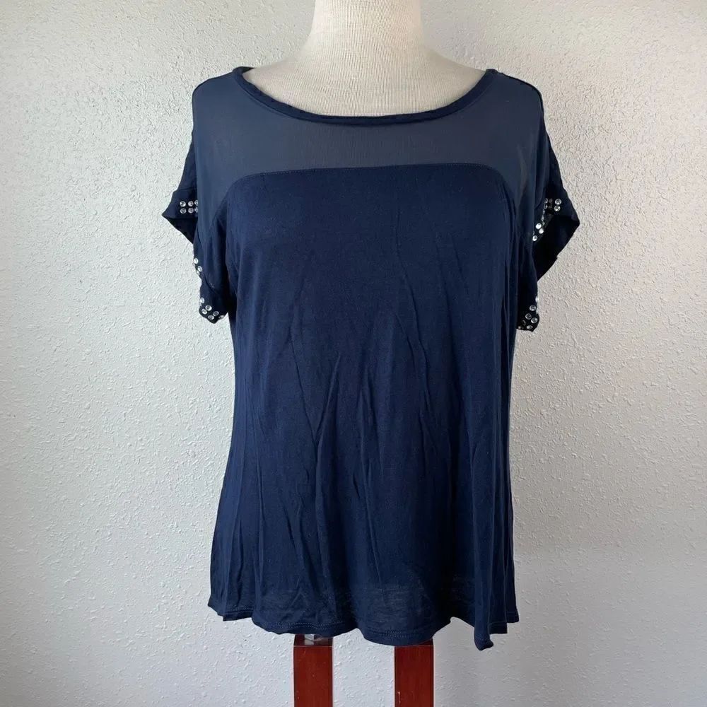 Faith and Joy Top Size M EUC